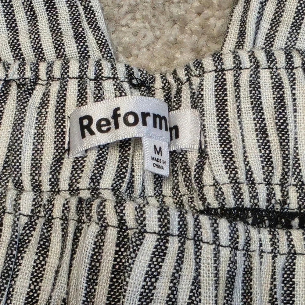 Reformation‎ Ava Cropped Wide Leg Pants 100% Linen Striped Black White Medium